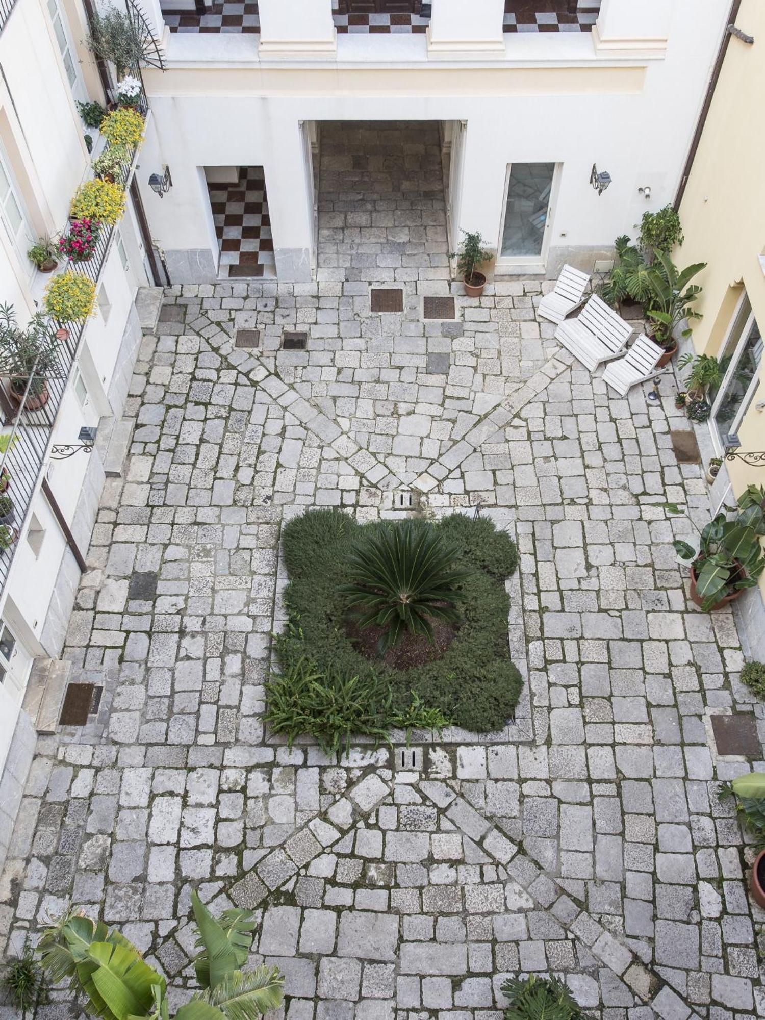 Palazzo Castrofilippo Apartment By Wonderful Italy Palermo Exterior photo